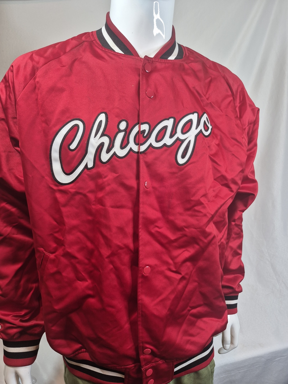 Chicago Bulls  Red Satin Bomber Jacket - Men